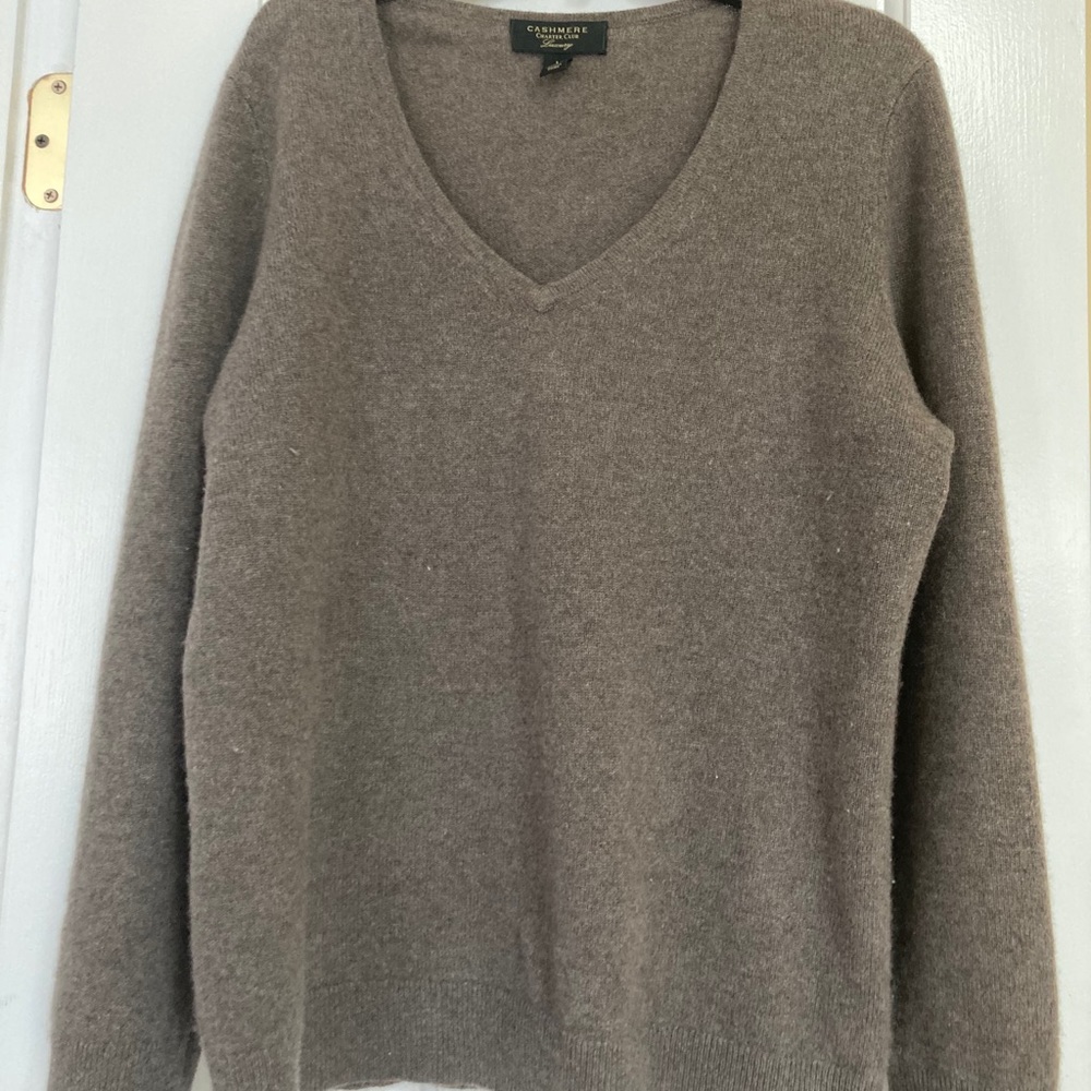 Cashmere V-neck sweater charter club